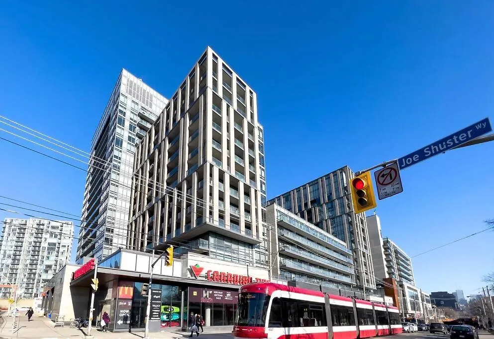 Cozy One Bedroom Unit With Balcony Toronto Canada