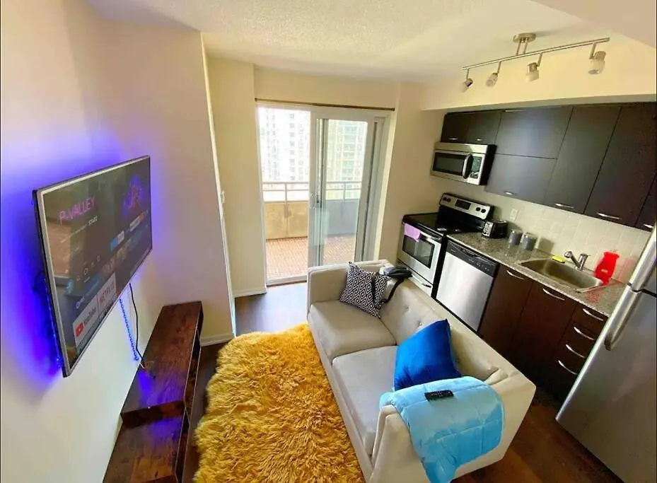 Cozy One Bedroom Unit With Balcony Toronto